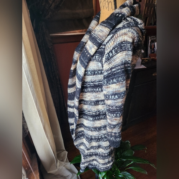 Miami Blue and Gray Striped Cardigan - Picture 2 of 5